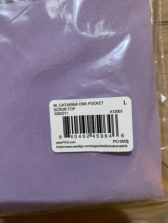 Figs Lavender Catarina One-Pocket Scrub Top - Picture 2 of 2